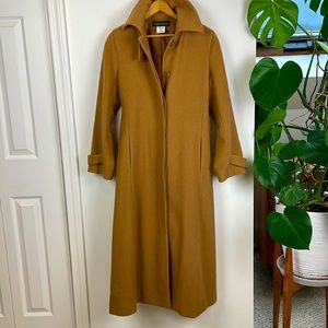 Vintage 100%wool camel/tan/natural color full length coat Size 6